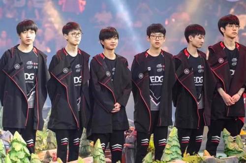 魅力在于坚 魅力在于坚