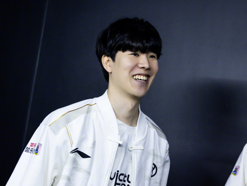 仅向世界展 仅向世界展