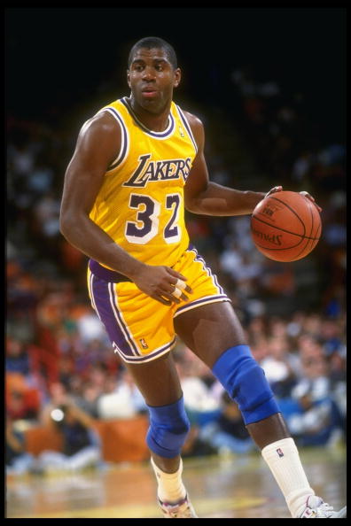 三分球屡屡 三分球屡屡