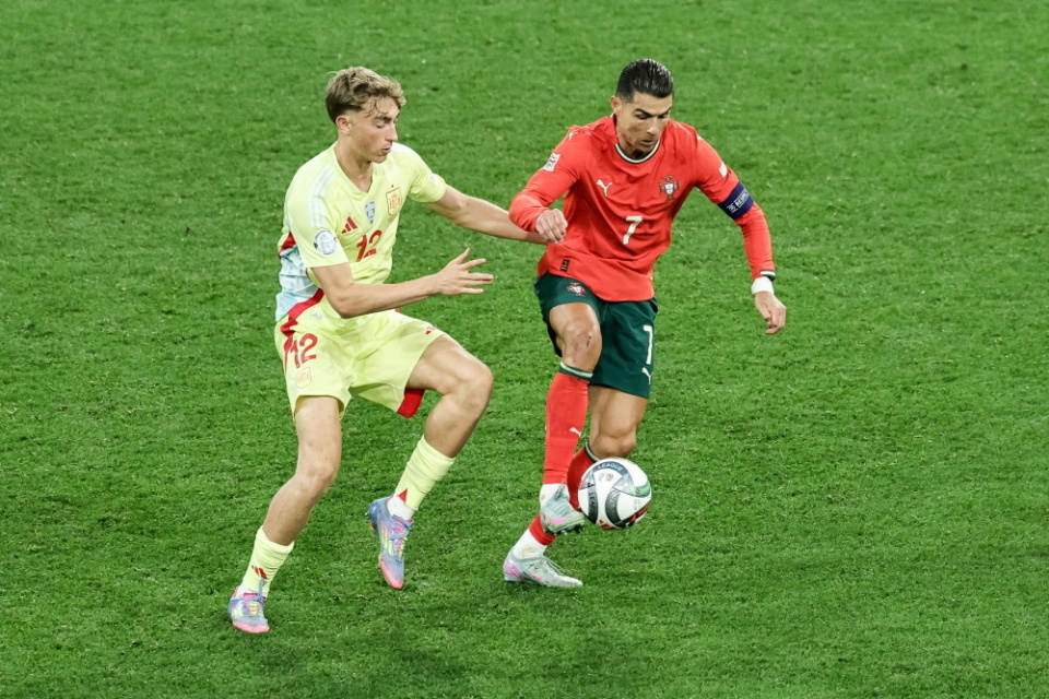 他在中段几 他在中段几