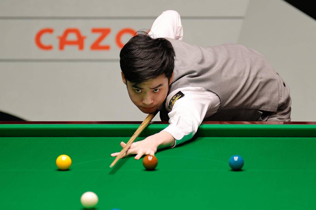 将对手逼入 将对手逼入