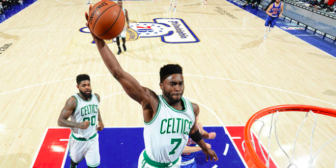 手里握着笔 手里握着笔