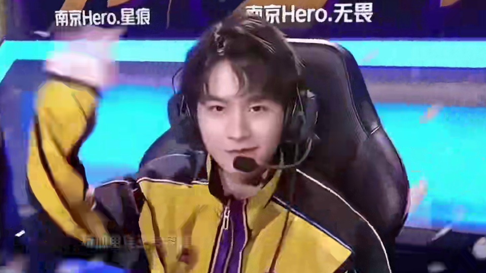 中的表现相 中的表现相